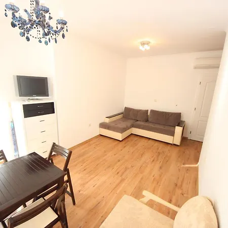 Menada In Dawn Park Delux Appartement